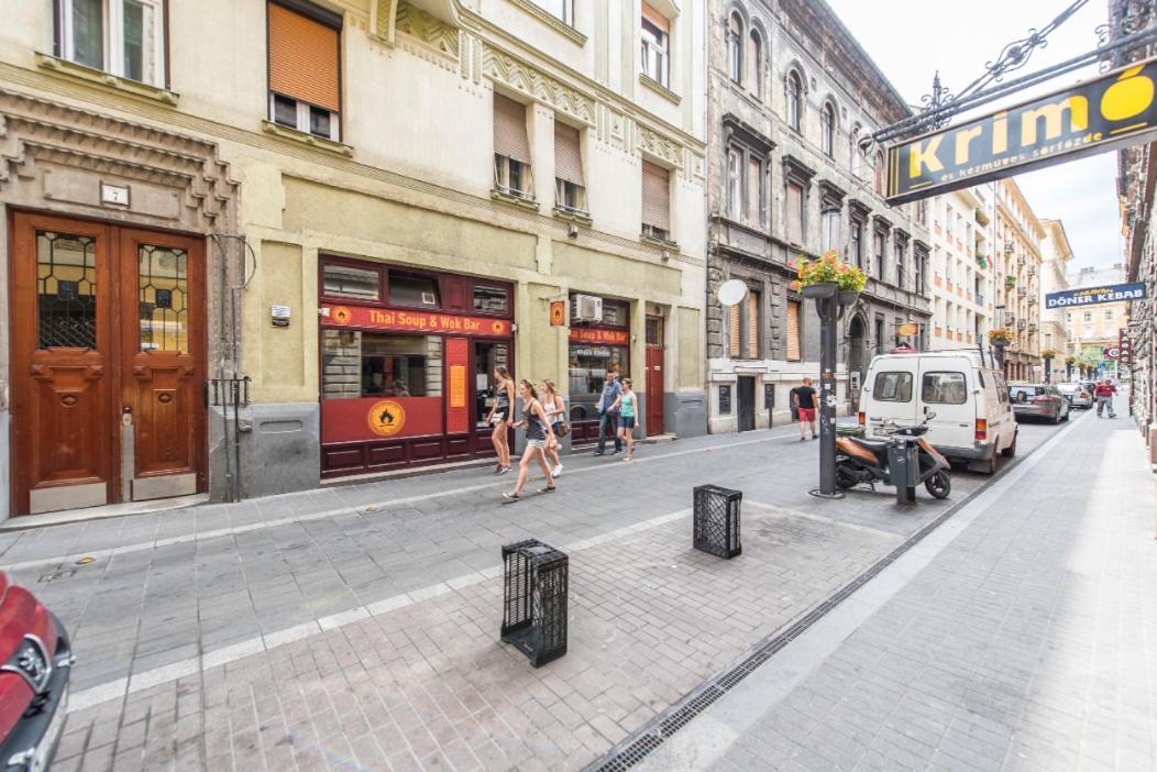 Kaz7 Kazinczy Apartment Budapest Luaran gambar