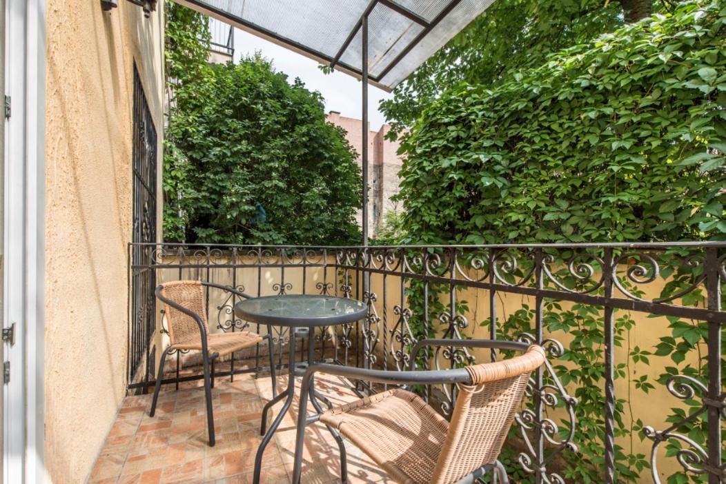 Kaz7 Kazinczy Apartment Budapest Luaran gambar
